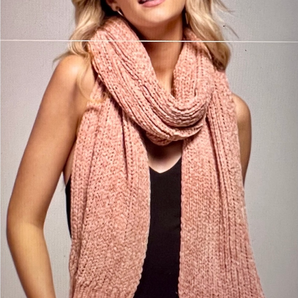 Ruggine Soft Chenille Scarf